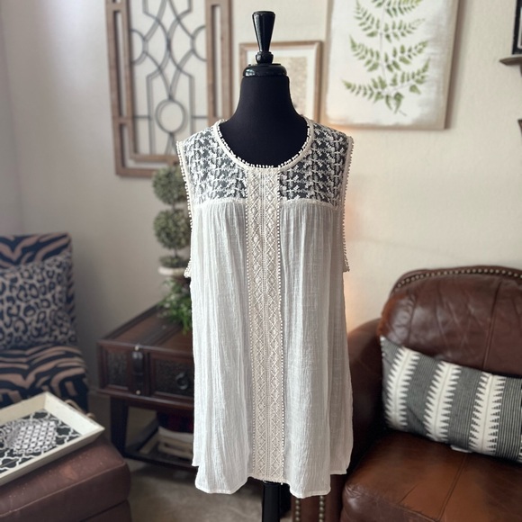 White/Cream Lace Tank Top - Picture 1 of 9